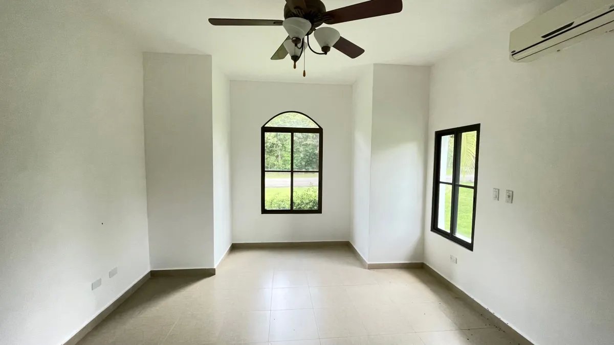 Venta de Casa de Campo y Playa en Hacienda Pacífica, San Carlos 189.02 m2