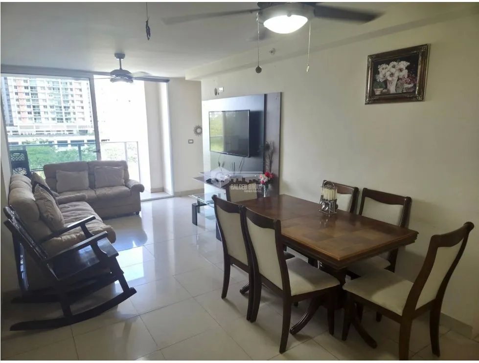 SE ALQUILA APARTAMENTO CONDADO DEL REY 98M 3 HABITACIONES LINEA BLANCA