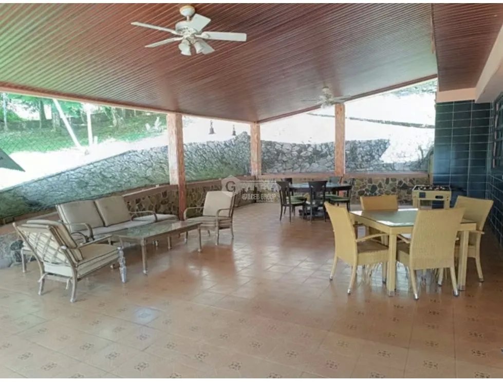 SE VENDE CASA EN CAPIRA EL CACAO 26 HECTAREAS CON PISCINA