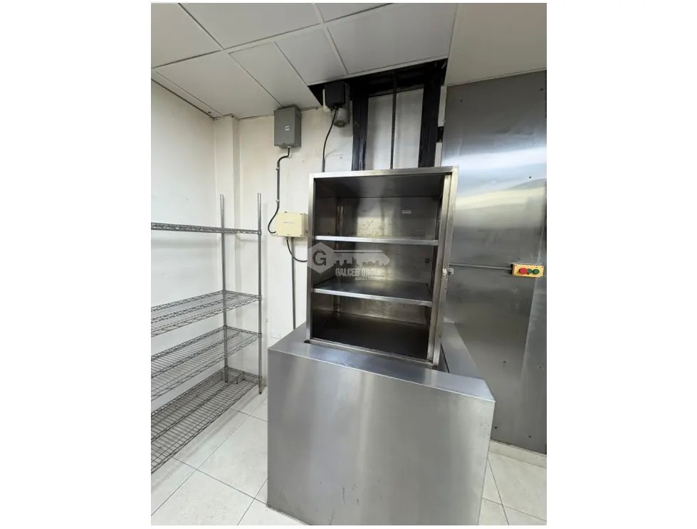 LOCAL COMERCIAL / SAN FRANCISCO / 150M / PLANTA BAJA / COCINA EQUIPADA