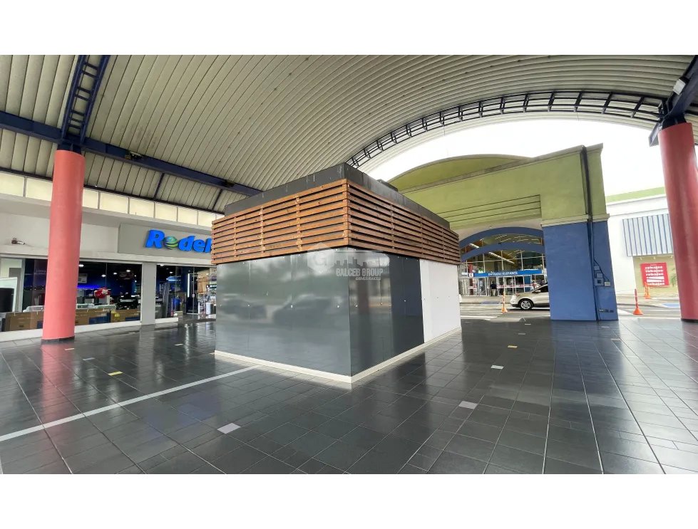 LOCAL COMERCIAL / ALBROOK MALL / 35M / SIN DIVISIONES / PLANTA BAJA