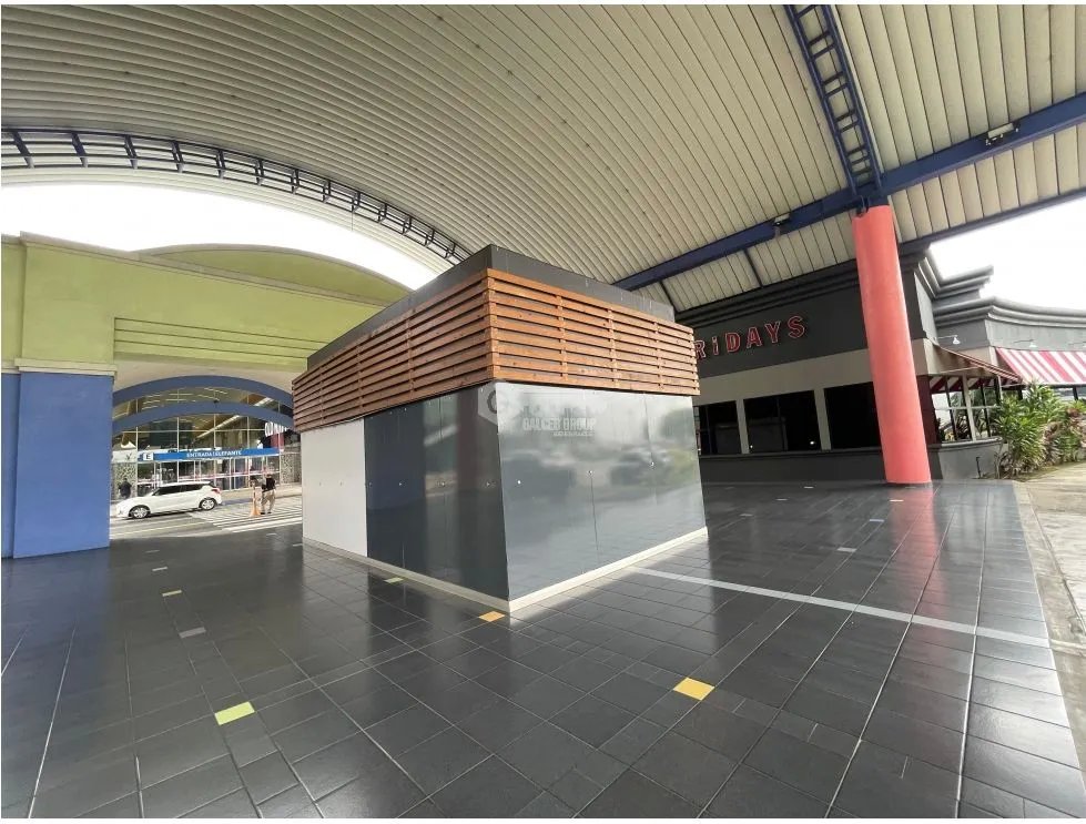LOCAL COMERCIAL / ALBROOK MALL / 35M / SIN DIVISIONES / PLANTA BAJA