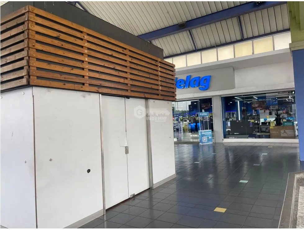 LOCAL COMERCIAL / ALBROOK MALL / 35M / SIN DIVISIONES / PLANTA BAJA