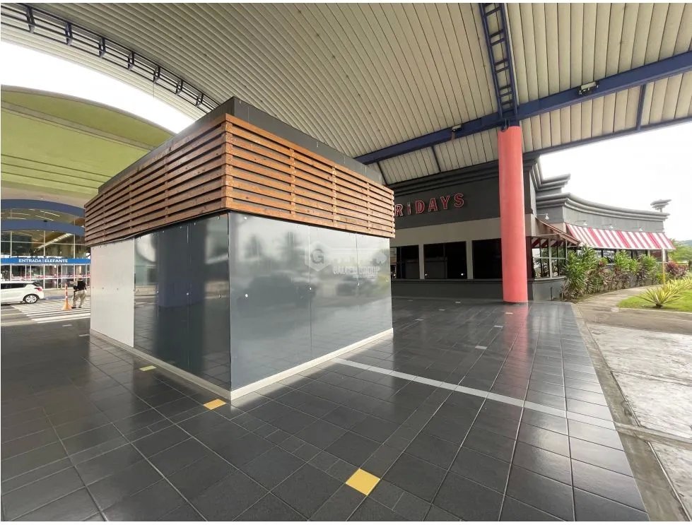LOCAL COMERCIAL / ALBROOK MALL / 35M / SIN DIVISIONES / PLANTA BAJA