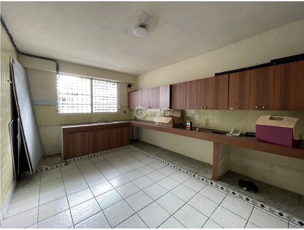 EL CANGREJO / RAPHIN / 246 M / 3 HABITACIONES / 2 BAÑOS