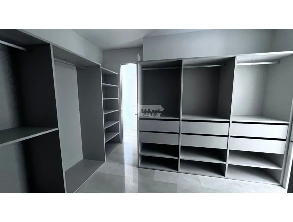 SE VENDE APARTAMENTO EN  PH PANORAMA 192 M2 CON  BALCON