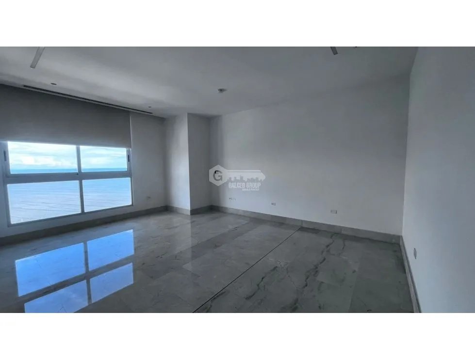 SE VENDE APARTAMENTO EN  PH PANORAMA 192 M2 CON BALCON