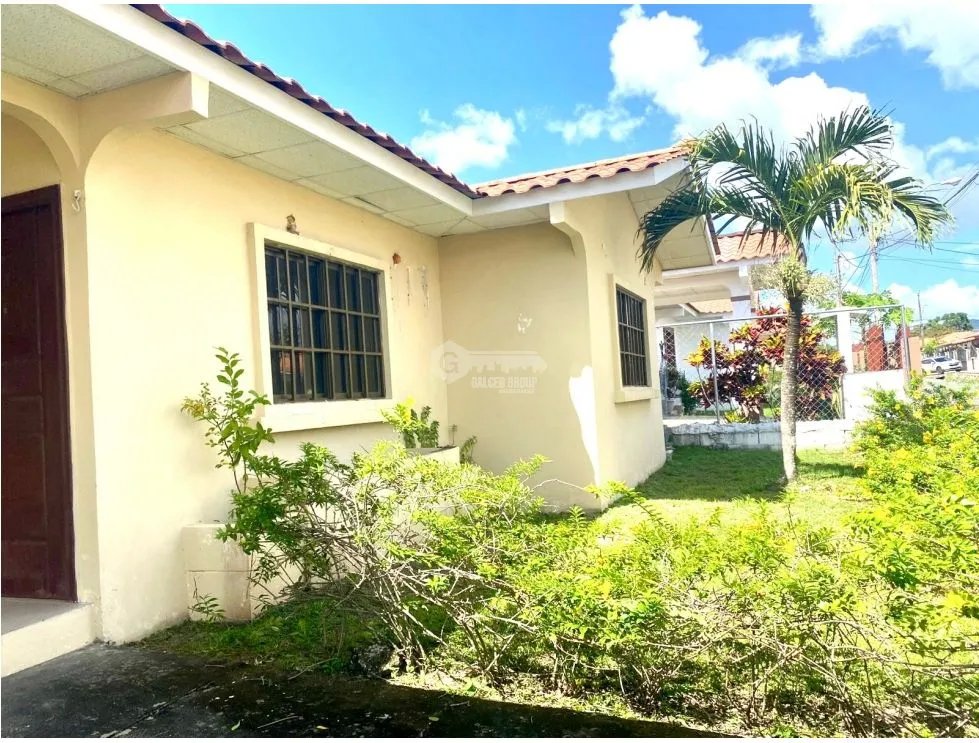 SE VENDE CASA EN COCLE ANTON  374 M2  CON TERRAZA
