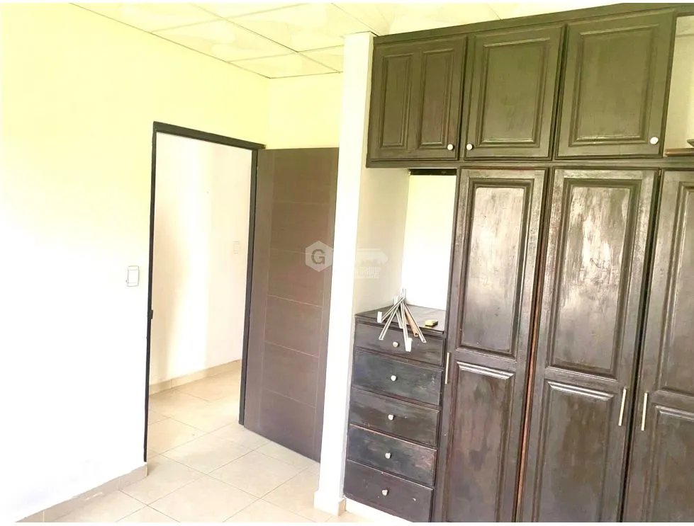SE VENDE CASA EN COCLE ANTON  374 M2  CON TERRAZA
