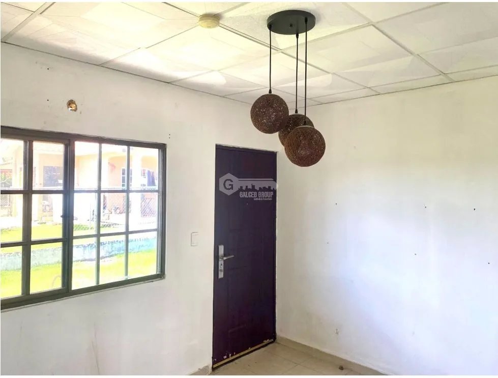 COCLE / ANTON / 3 HABITACIONES / 374 M2 / 2 BAÑOS / CON TERRAZA