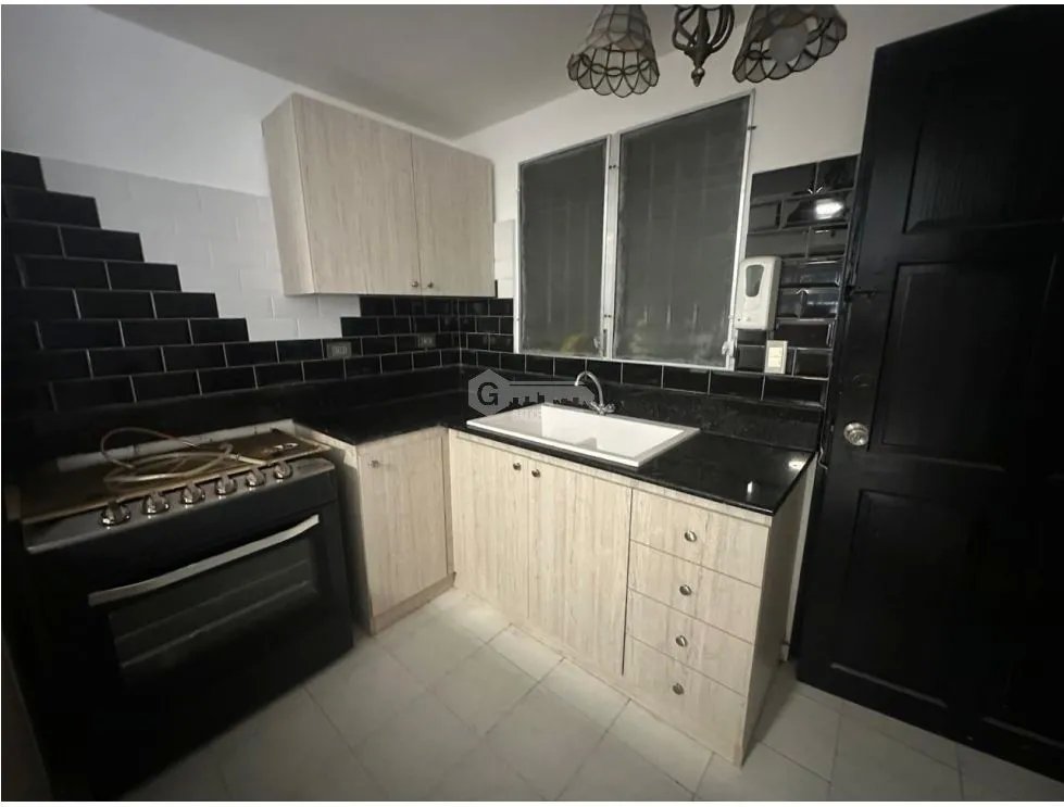 CHANIS / LA FONTANA / 232M / 5 HABITACIONES / ESTUDIO /  2 NIVELES