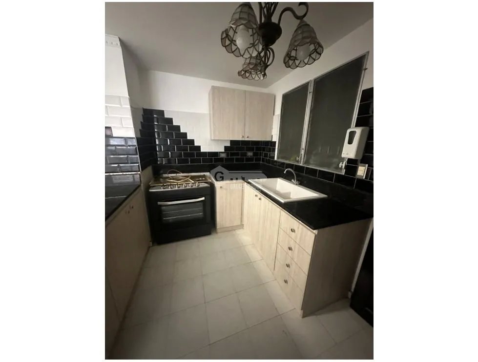 CHANIS / LA FONTANA / 232M / 5 HABITACIONES / ESTUDIO /  2 NIVELES