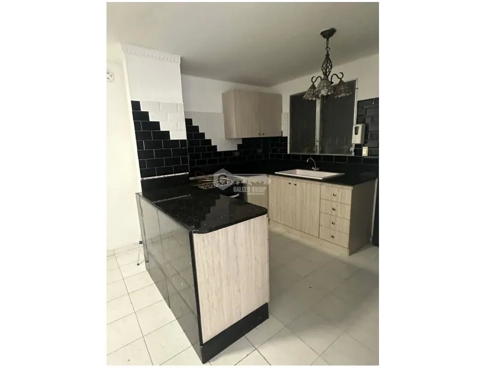 CHANIS / LA FONTANA / 232M / 5 HABITACIONES / ESTUDIO /  2 NIVELES