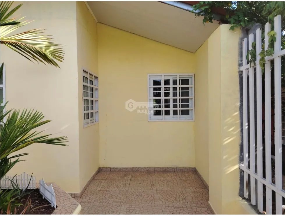 SE VENDE CASA EN CHORRERA GUADALUPE  600 M2 DOS NIVELES