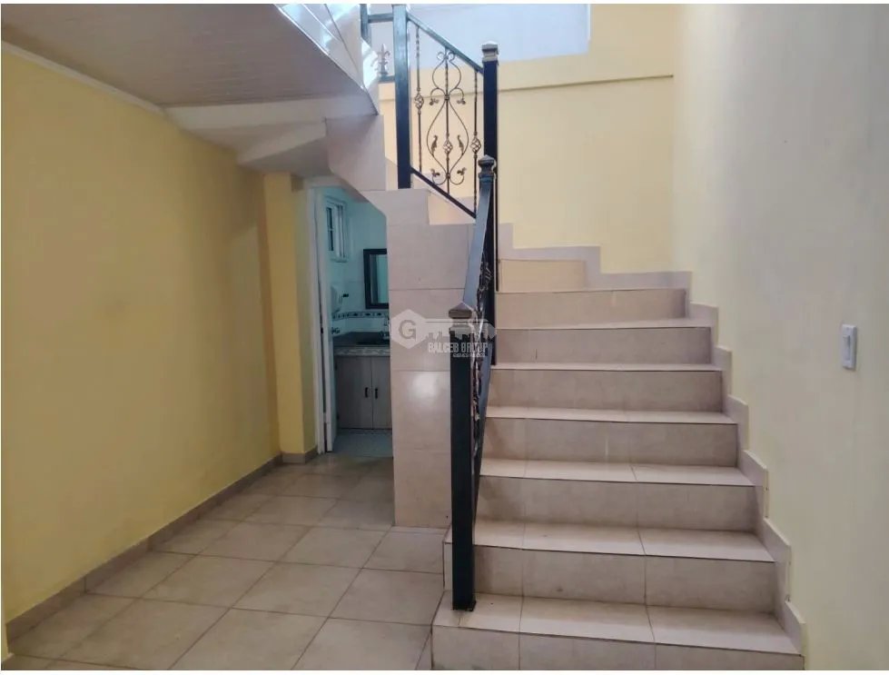 SE VENDE CASA EN CHORRERA GUADALUPE  600 M2 DOS NIVELES