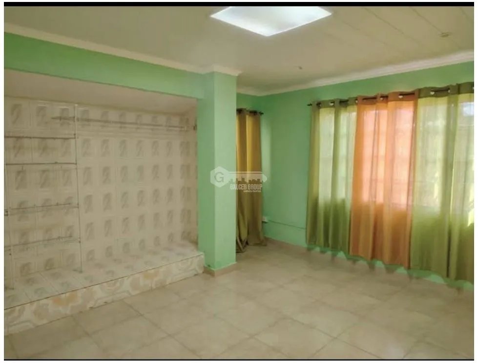 CHORRERA / GUADALUPE / 4 HABITACIONES / 600 M2 / 2 BAÑOS / PATIO