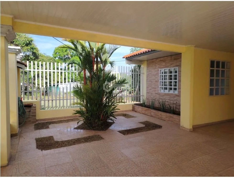CHORRERA / GUADALUPE / 4 HABITACIONES / 600 M2 / 2 BAÑOS / PATIO