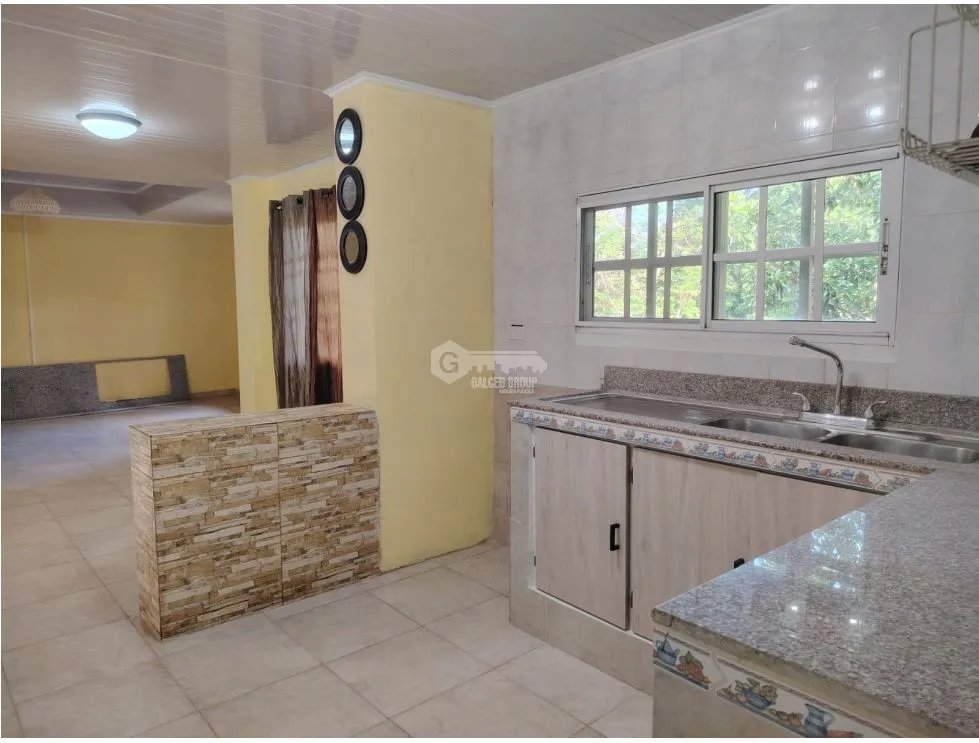 CHORRERA / GUADALUPE / 4 HABITACIONES / 600 M2 / 2 BAÑOS / PATIO