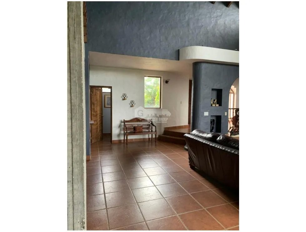 CHAME / SORA / 4 HABITACIONES / 10 HECTAREAS / 4 BAÑOS / PISCINA