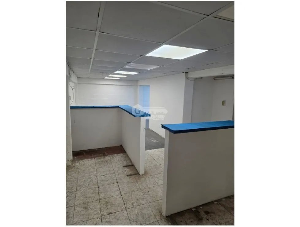 SE ALQUILA GALERA 325 M2 EN JUAN DIAZ PLANTA BAJA