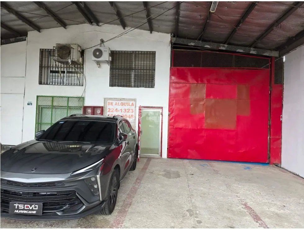 SE ALQUILA GALERA 325 M2 EN JUAN DIAZ PLANTA BAJA