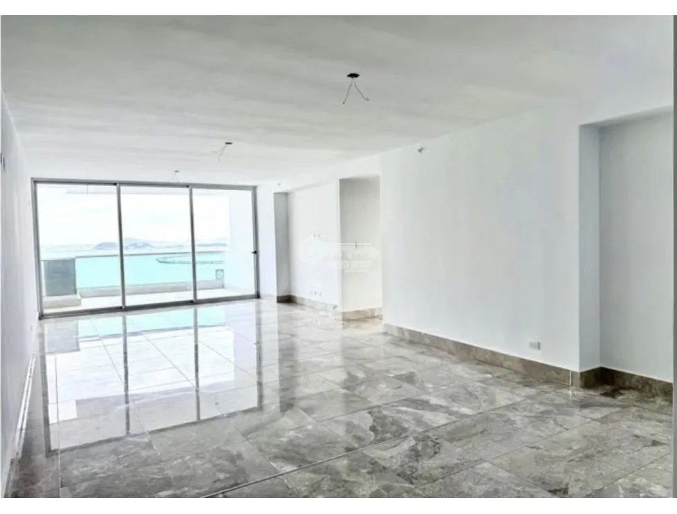 SE VENDE APARTAMENTO EN BELLA VISTA COSTANERA 205M VISTA AL MAR