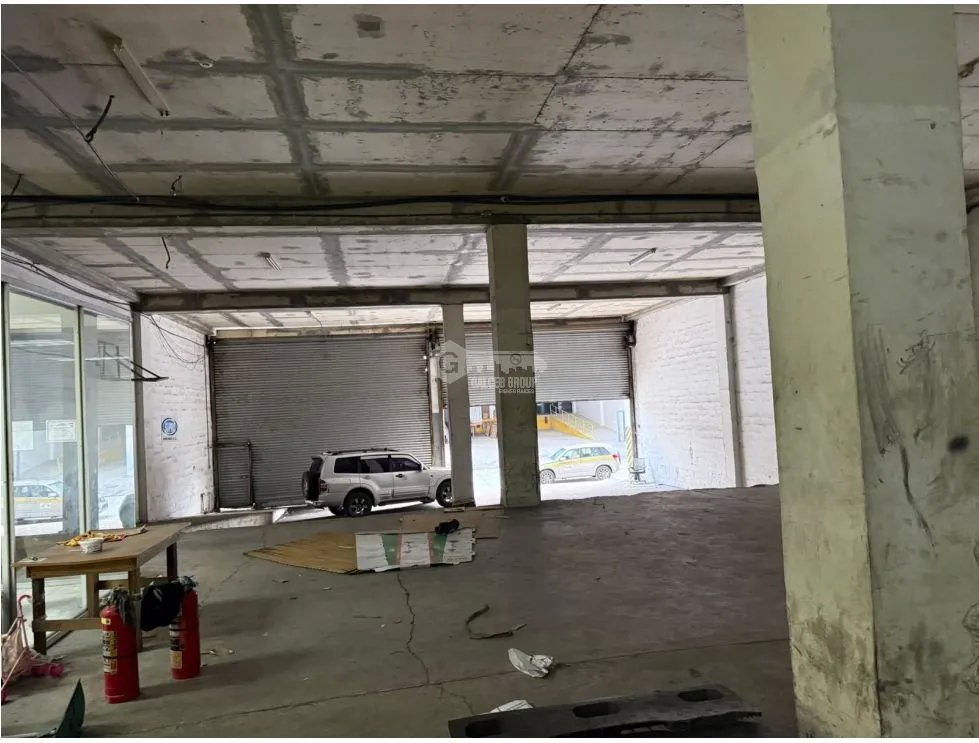 Warehouse for sale in Zona Libre