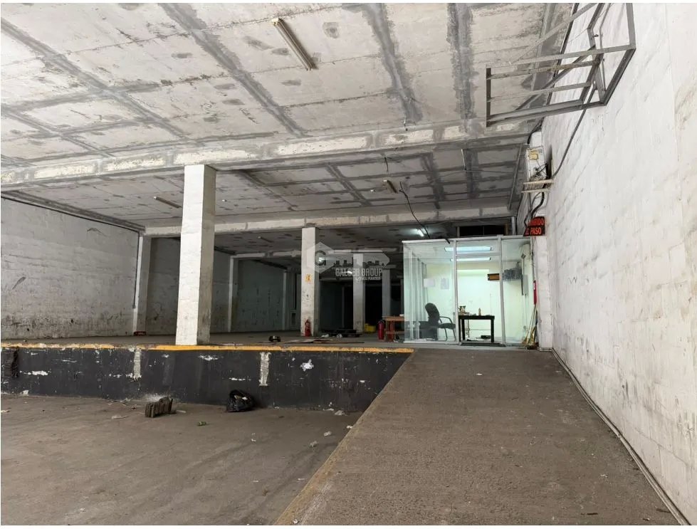Warehouse for sale in Zona Libre