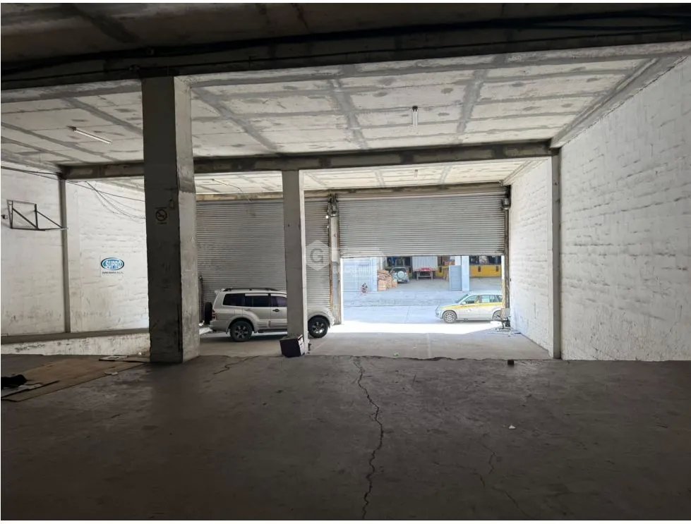 Warehouse for sale in Zona Libre