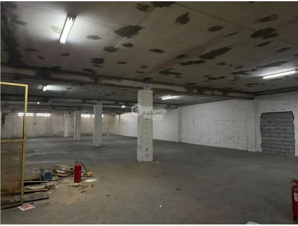 Warehouse for sale in Zona Libre