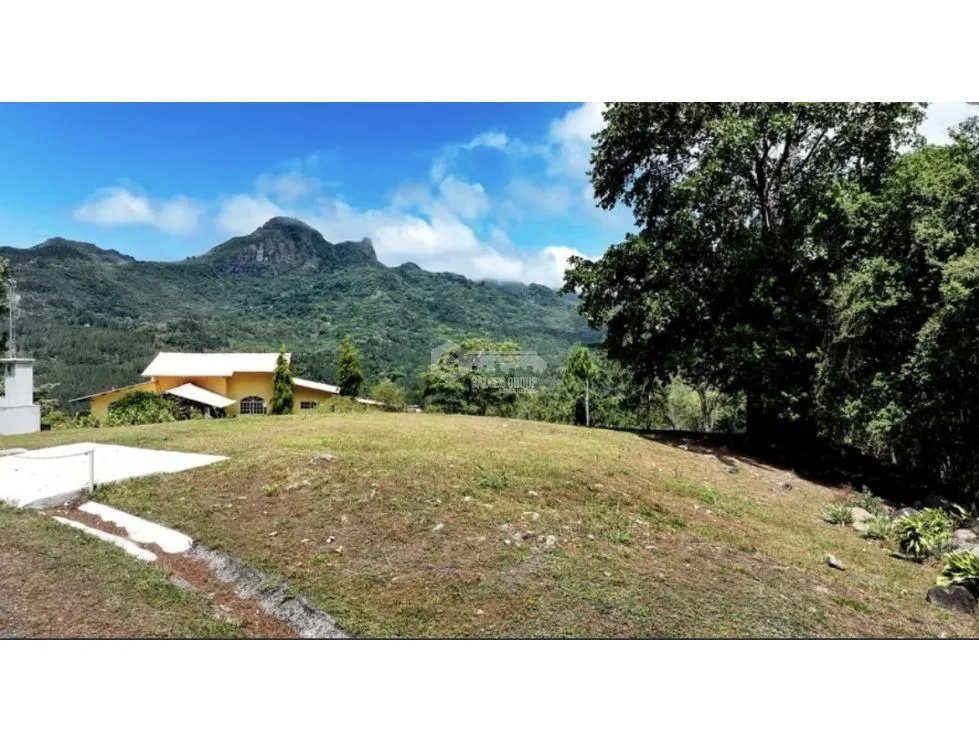 SE VENDE TERRENO EN  CHAME ALTOS DE MARIA 2607 M2 A MINUTOS DE CASCADA