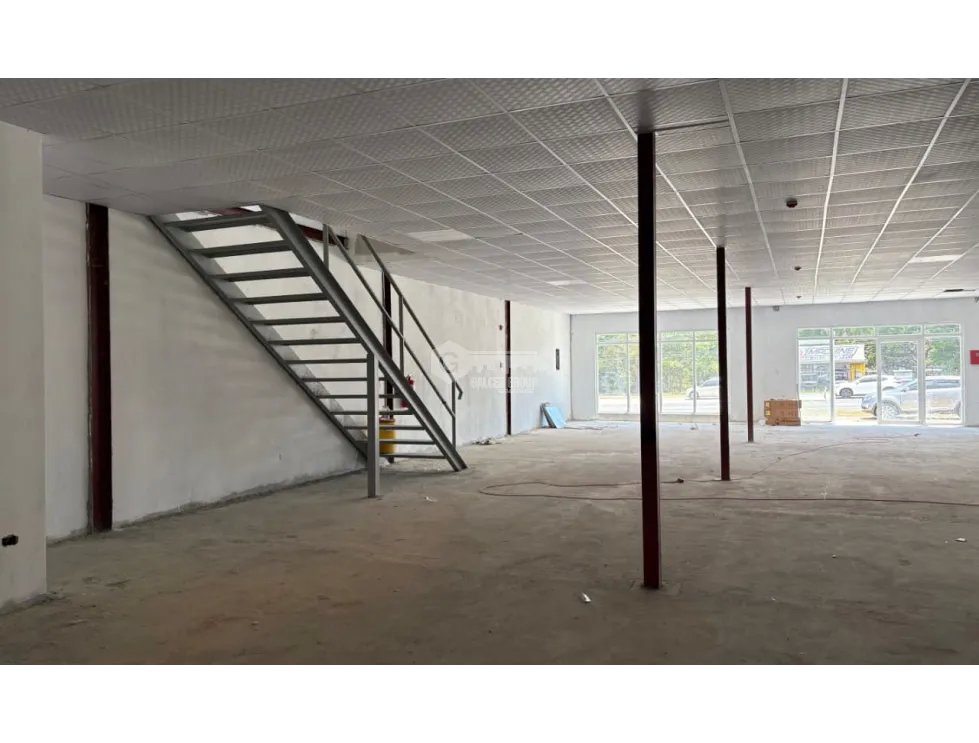 SE VENDE LOCAL COMERCIAL EN SAN JOSE 988 12 PARKING VIA INTERAMERICANA