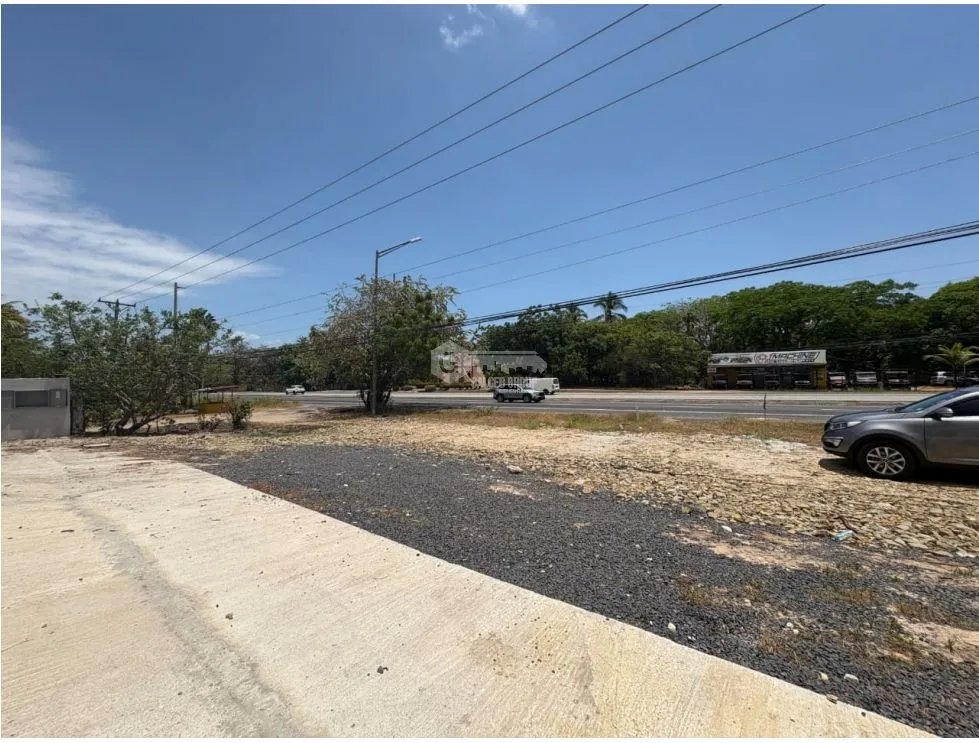 SE VENDE LOCAL COMERCIAL EN SAN JOSE 988 12 PARKING VIA INTERAMERICANA