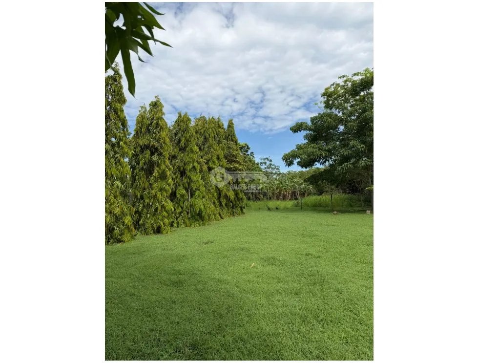 SE VENDE TERRENO EN LAS LAJAS 1286 M2 A MINUTOS DE LA PLAYA