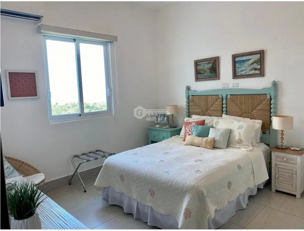 SE VENDE APARTAMENTO EN PUNTA BARCO 218M 4 HABITACIONES VISTA AL MAR
