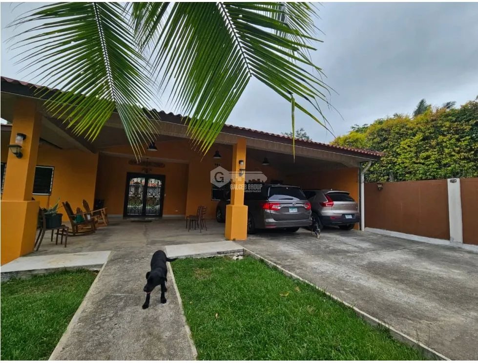 SE VENDE CASA EN CAPIRA 1000 M2 CON PISCINA
