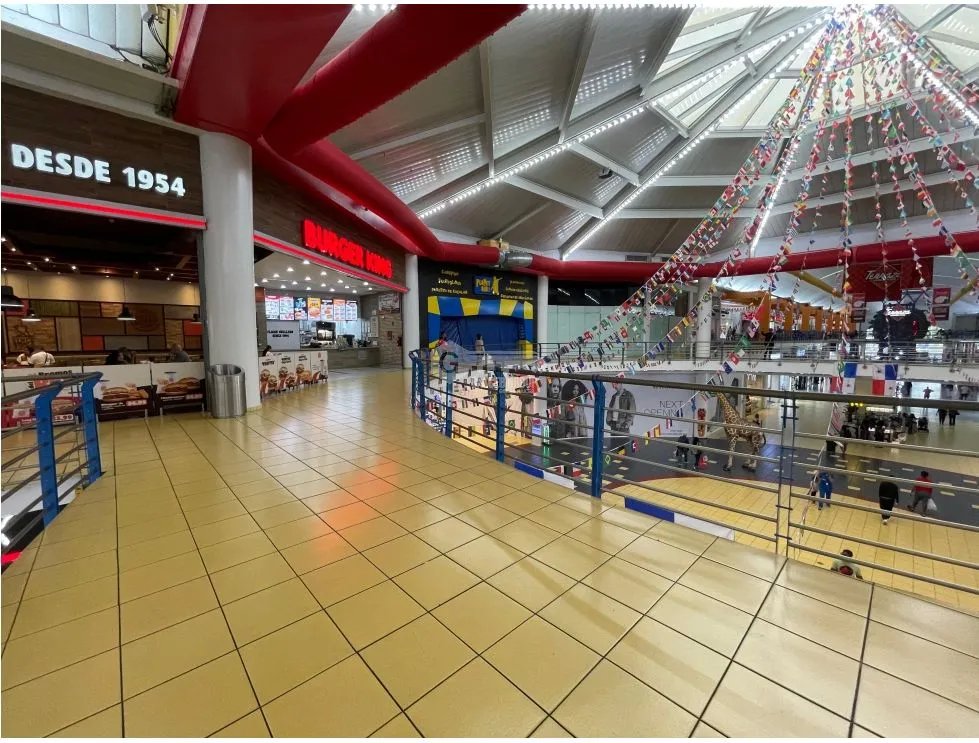 LOCAL COMERCIAL / ALLBROOK MALL / 110M / DIVISIONES / PLANTA ALTA