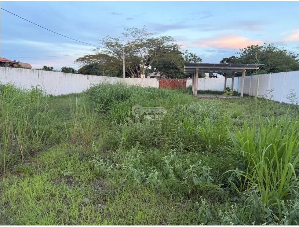SE VENDE TERRENO EN GORGONA PLAYA MALIBÚ  CON MURO PERIMETRAL