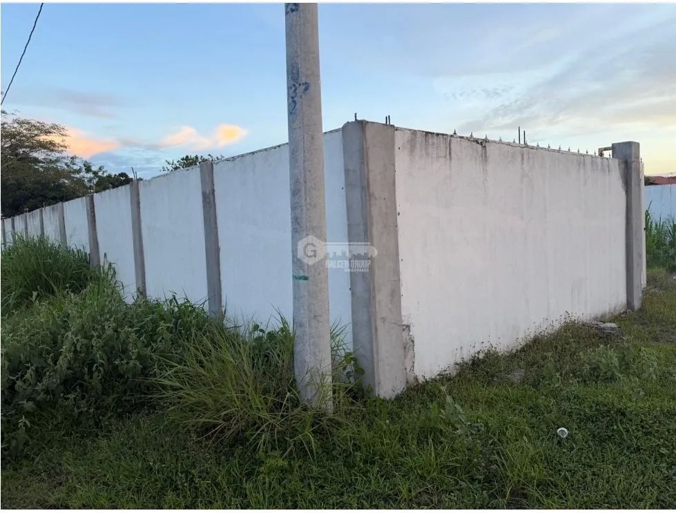 TERRENO / GORGONA / PLAYA MALIBÚ / 500M / MURO PERIMETRAL