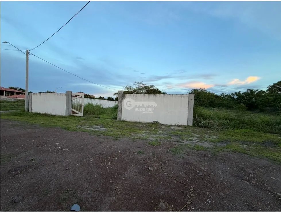 TERRENO / GORGONA / PLAYA MALIBÚ / 500M / MURO PERIMETRAL