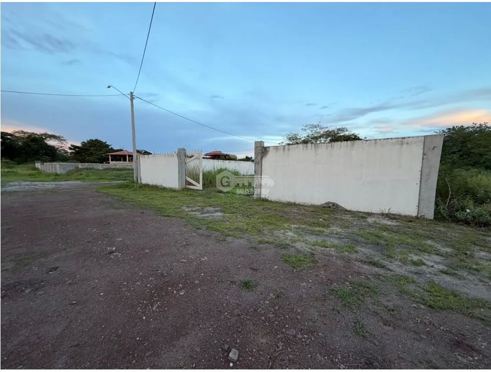 TERRENO / GORGONA / PLAYA MALIBÚ / 500M / MURO PERIMETRAL