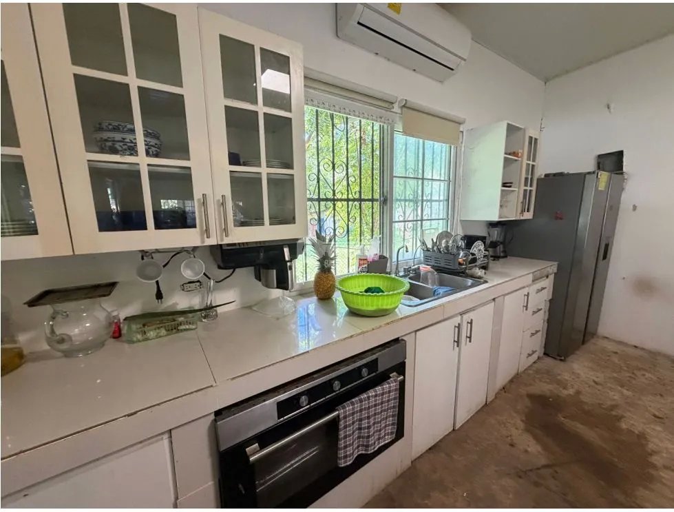 SE VENDE CASA EN CORONADO 1500M 5 HABITACIONES A PASOS DE LA PLAYA