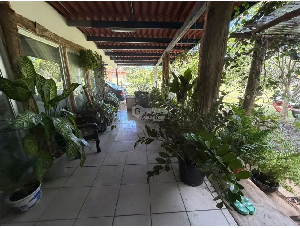 SE VENDE CASA EN CORONADO 1500M 5 HABITACIONES A PASOS DE LA PLAYA