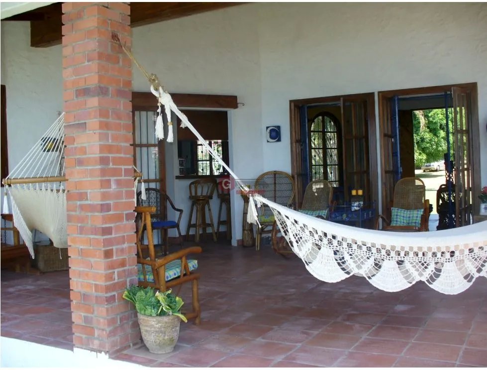 SE VENDE CASA EN CORONADO  2,475 M2 FRENTE A LA PLAYA