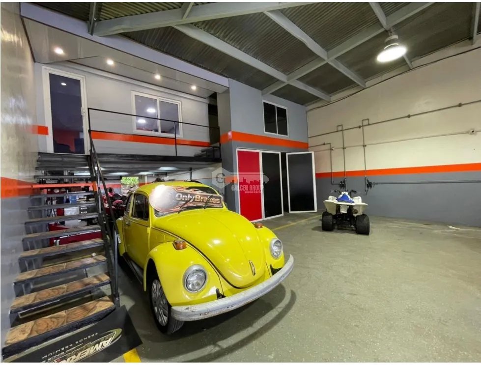 SE VENDE CENTRO AUTOMOTRIZ 400M EN VILLA LUCRE VIA PRINCIPAL