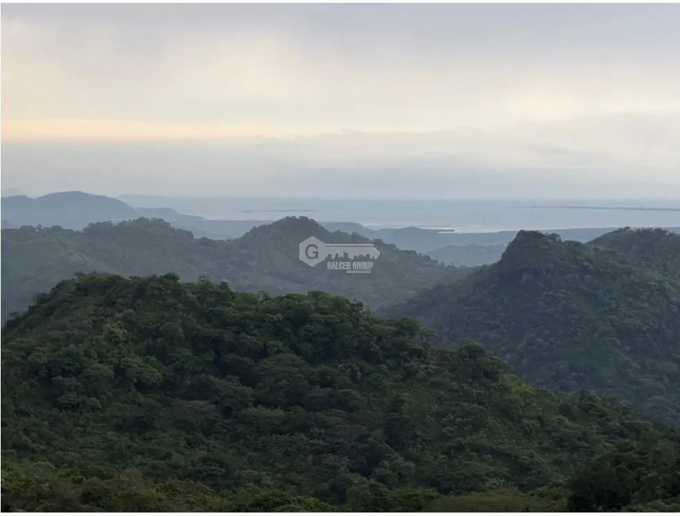 FINCA / CHAME / SORÁ / 21 HECTÁREAS / HERMOSA VISTA AL MAR / AMPLIO
