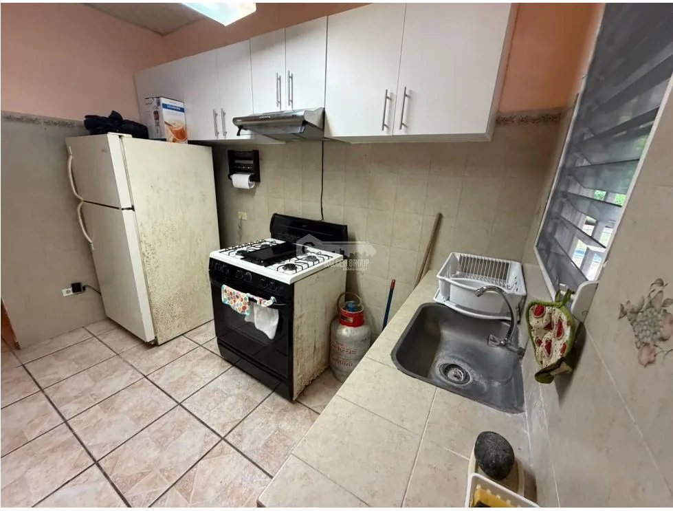 SE VENDE CASA EN SAN CARLOS EL HIGO 3 HABITACIONES 1722M PISCINA