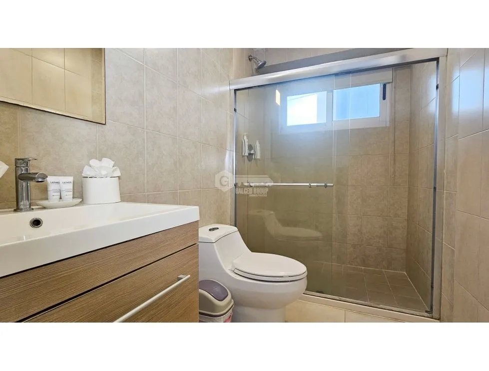 AVE BALBOA / WATERS ON THE BAY / 256M / 3 HABITACIONES / AMOBLADO