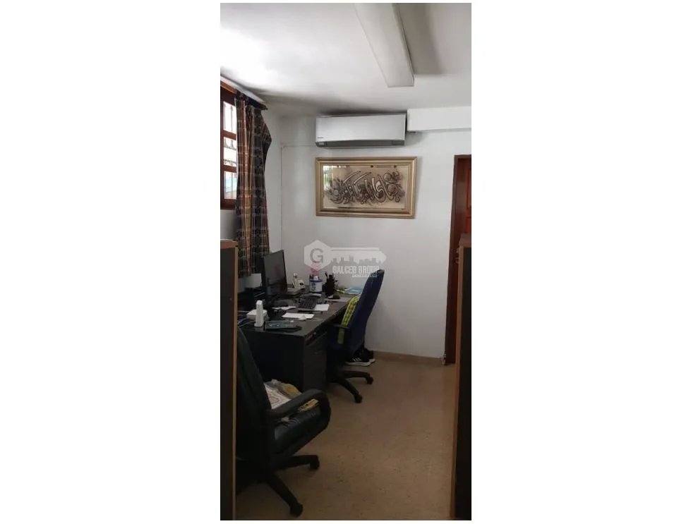 SE VENDE CASA EN SAN FRANCISCO 400M 3 HABITACION AMOBLADO 2 NIVELES