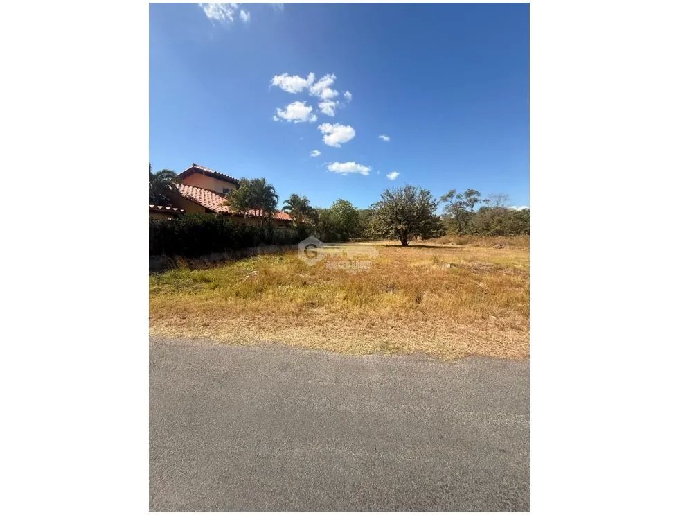SE VENDE TERRENO EN CORONADO & COUNTRY CLUB 1,164M2